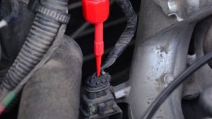 Knock sensor connection