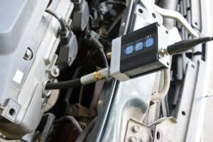 WPS500X pressure sensor with TA212 and M14 deep well adapters
