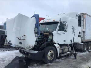 Freightliner Columbia truck with Detroit Series 60 engine