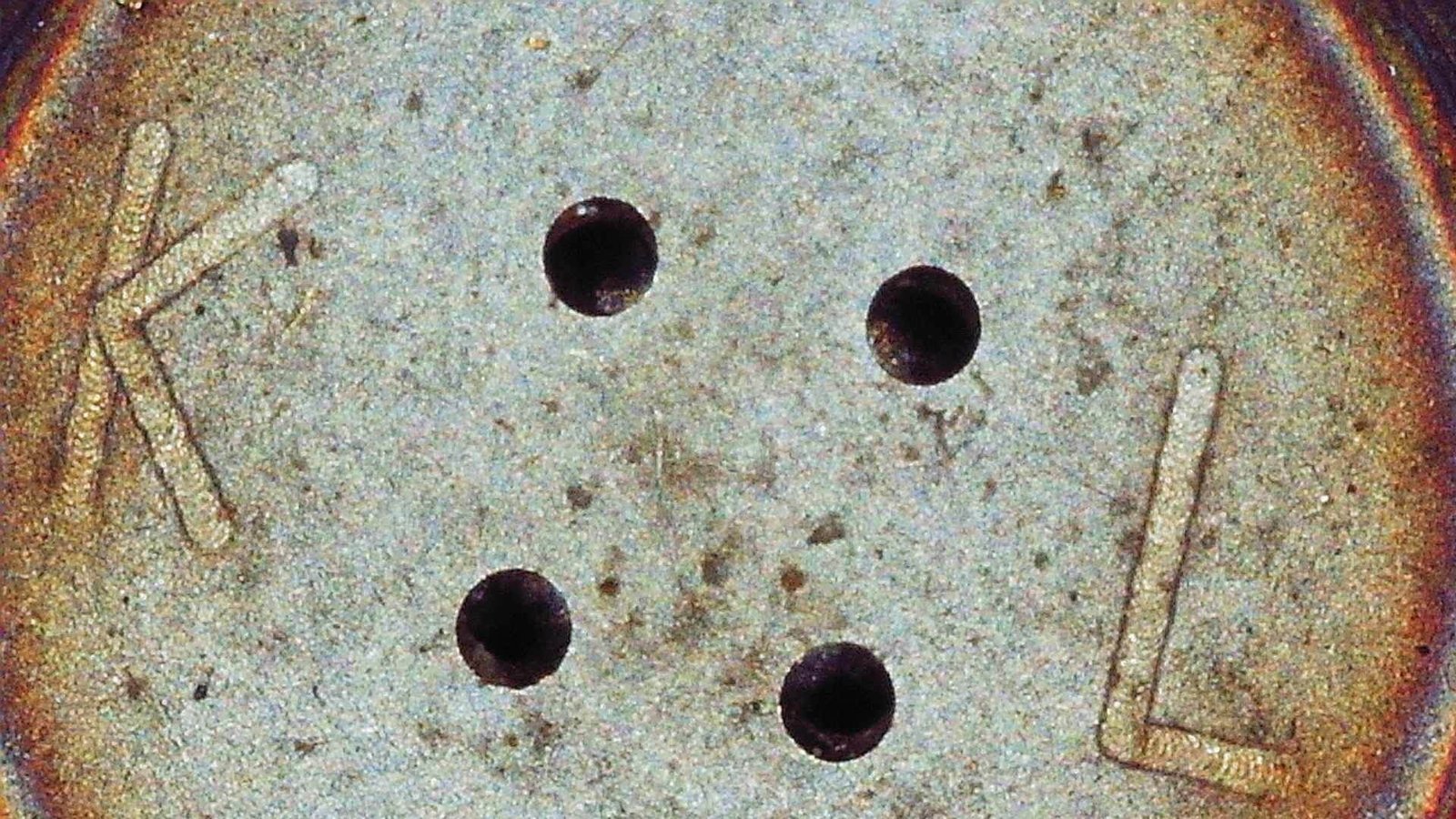 Fuel injector spray pattern after cleaning